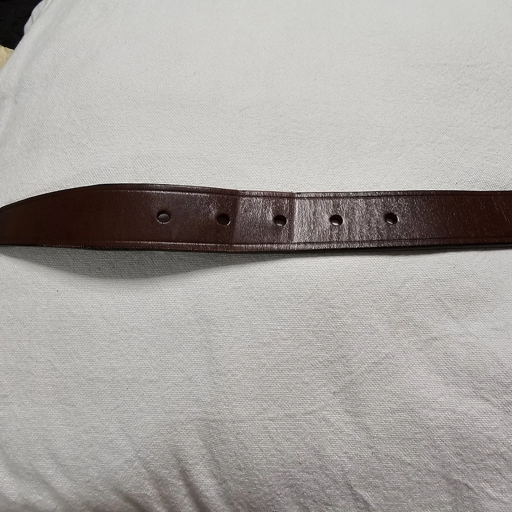 Elegant Dark Brown Leather‎ Belt with Silver Buckle